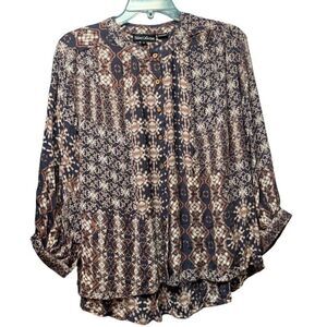 Tolani Collection Button Down Navy and Brown Top Size Small